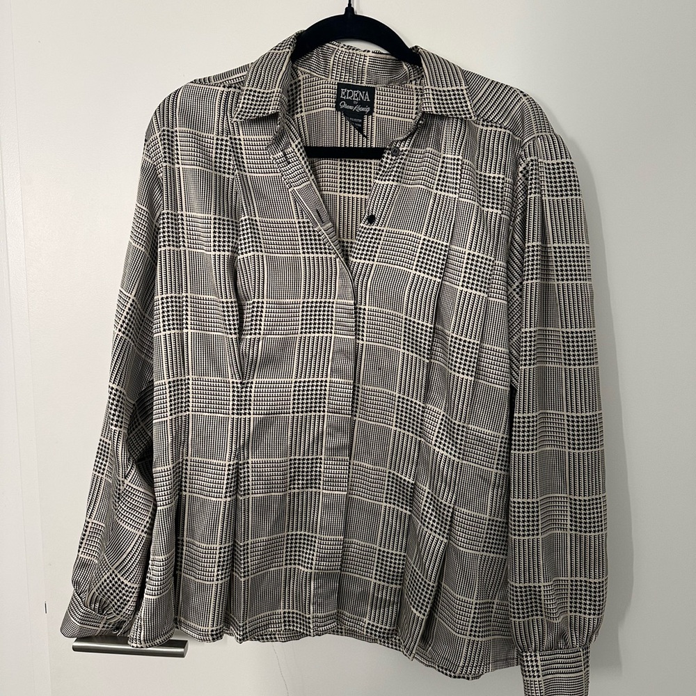 Vintage houndstooth plaid blouse